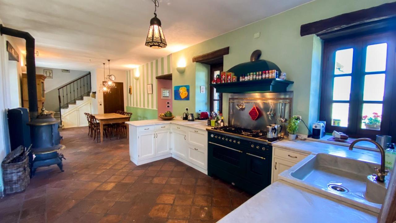 Vakantiehuis Casa Dolce Vista Monastero Bormida المظهر الخارجي الصورة